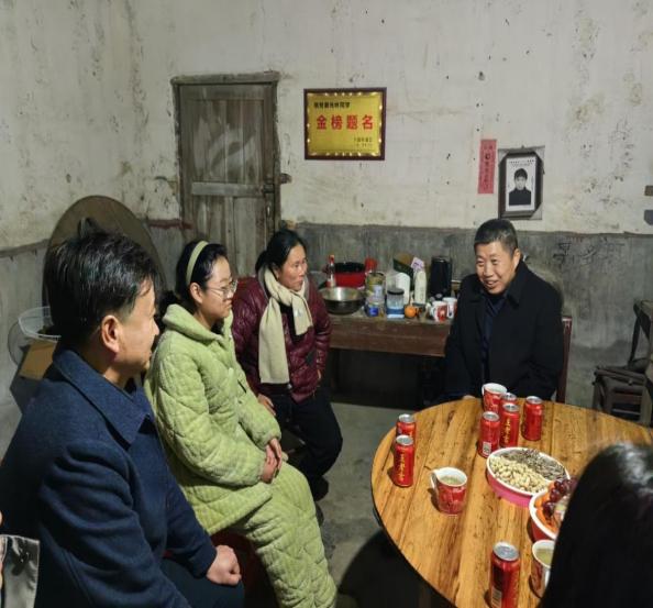 寒冬送温暖 真情助成长——湖北理工学院开展走访慰问学生活动