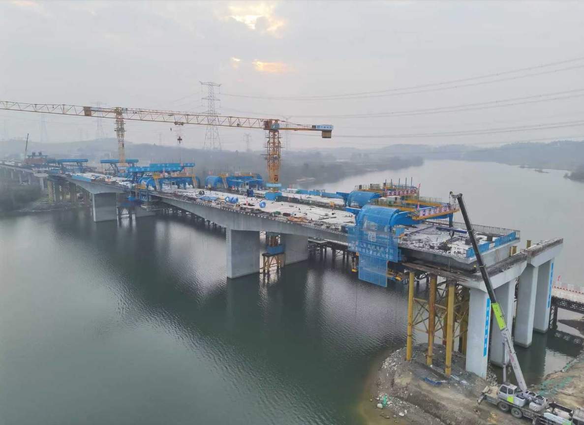 滠水河特大桥主桥合龙，武汉北六环预计2027年通车