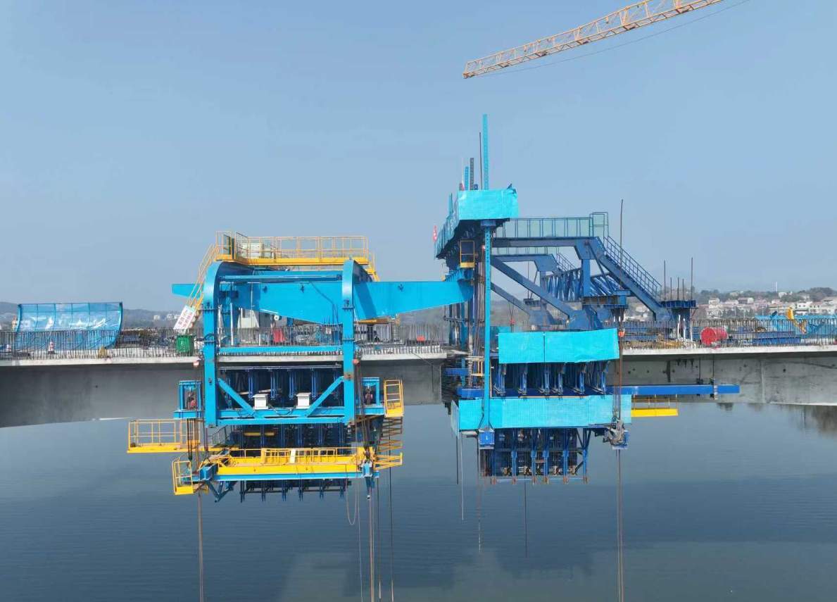 滠水河特大桥主桥合龙，武汉北六环预计2027年通车