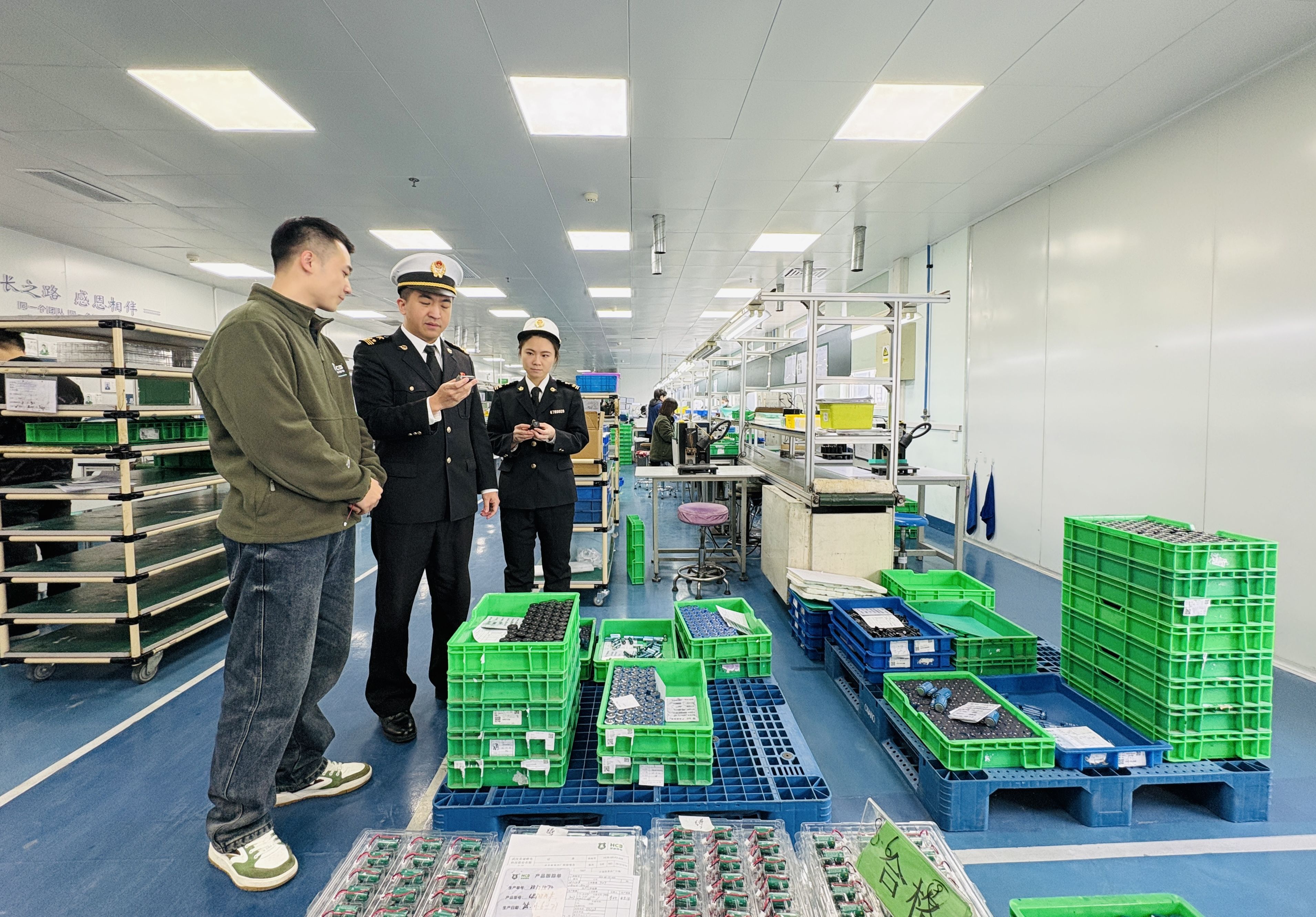 51.jpeg 锂亚电池出口通关时间从45天压缩至半天