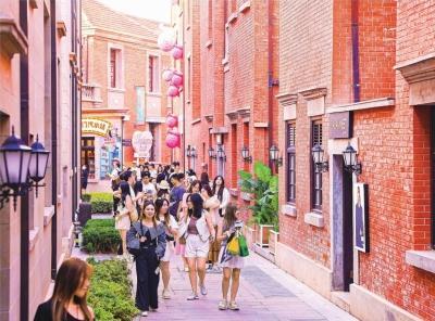 2025武汉政府“账本”出炉：新质生产力动能澎湃，民生幸福账单温暖厚实