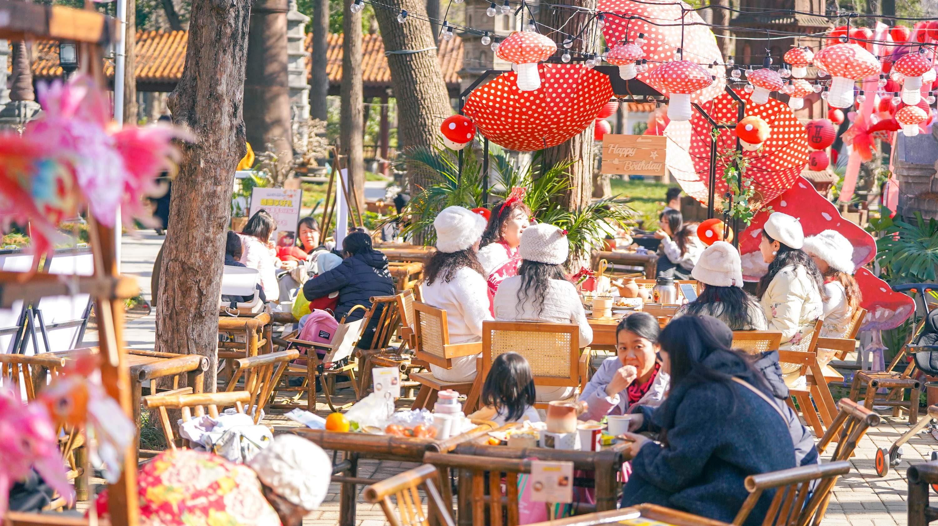 门户添“龙头”，沿线串联特色景观和活力空间，解放公园舞动1.5公里“黄金中轴线”