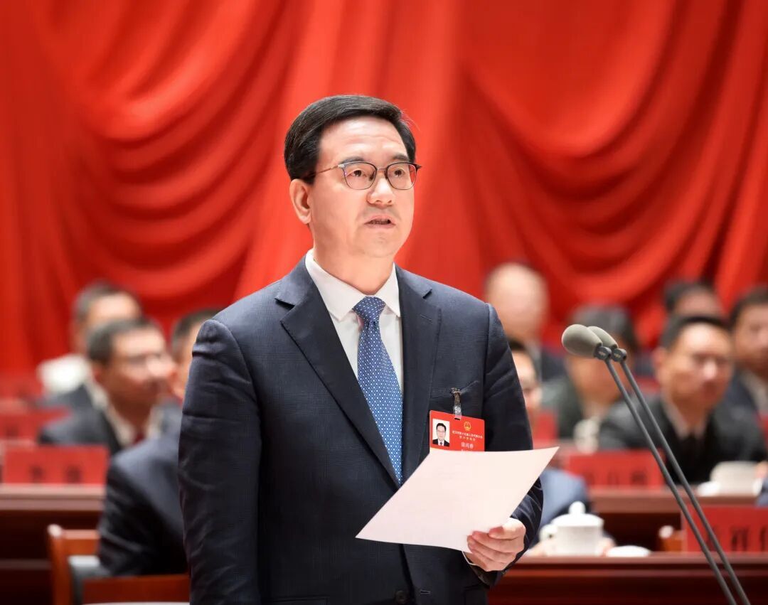 武汉市第十五届人民代表大会第六次会议闭幕 盛阅春主持大会并讲话 熊征宇当选武汉市市长 批准政府工作报告等