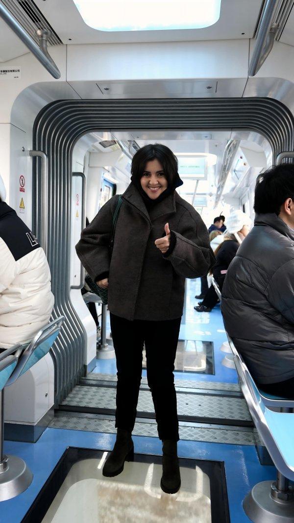 乘空轨瞰光谷，多国代表沉浸式感受武汉科创活力