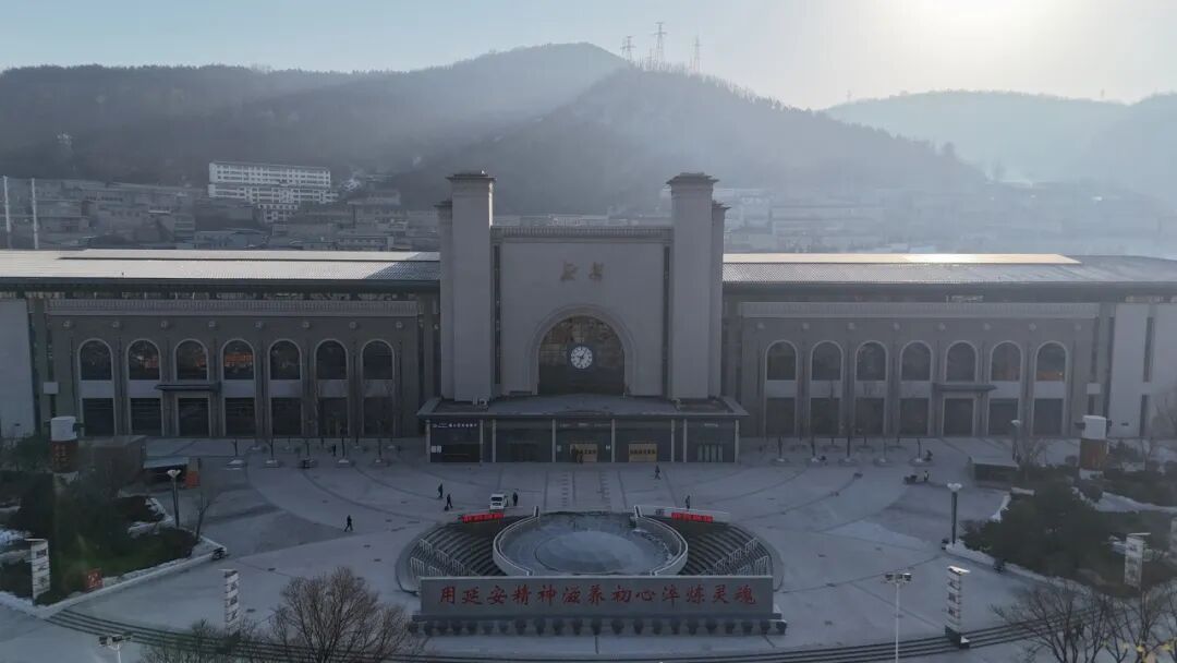 6小时44分钟，武汉可以坐高铁直达延安了