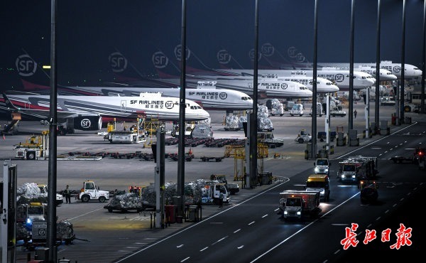 产业内外联动，人才近悦远来——省两会代表委员热议“开放高地”