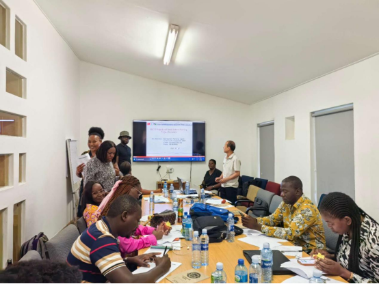 种子减贫传佳话 潜江农技耀非洲