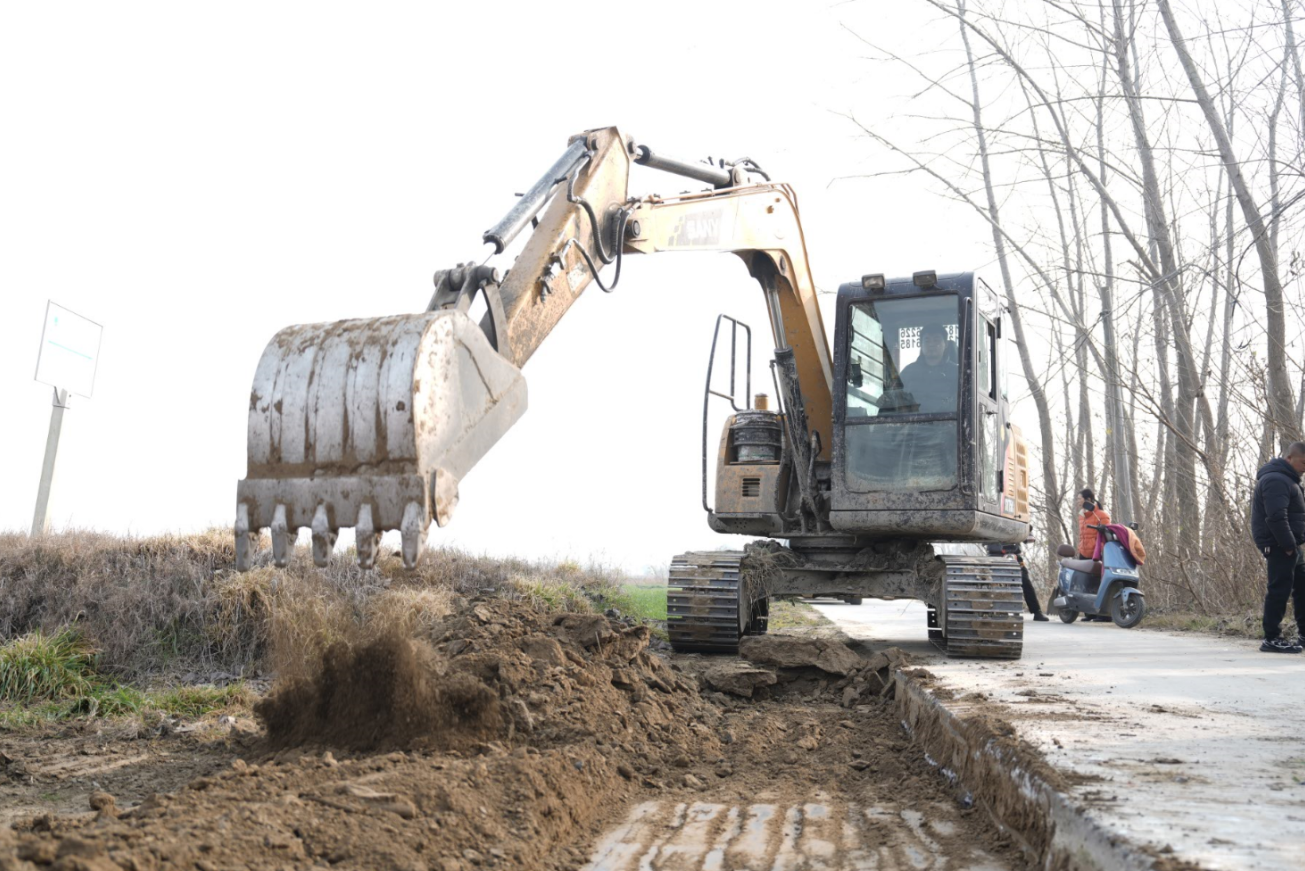 阳灌线公路拓宽工程惠及周边村民