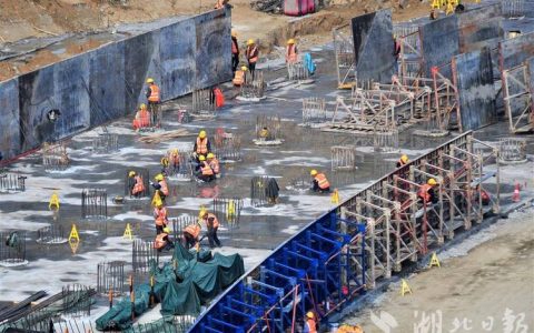 新春走基层 | 在复杂地层中筑就“地下长龙”——引江补汉工程输水总干线出口段建设纪实