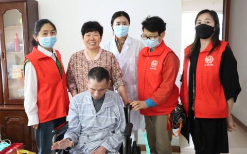 咸宁：用心扶老帮困助残