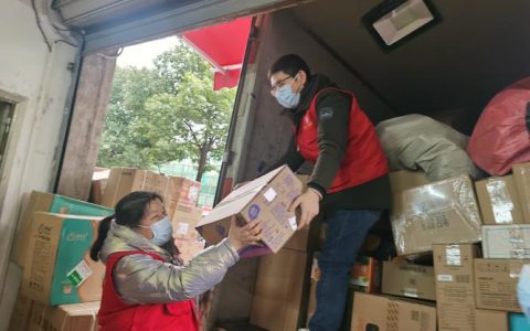 杨园街道开展“扮靓武昌迎新春”清洁家园义务劳动