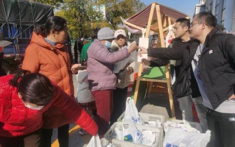 周矶街道保障群众节日“菜篮子”
