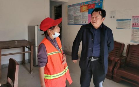 罗田县公路事业发展中心到驻点村走访慰问