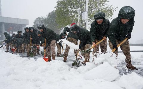 以观摩促提升 以演练筑防线 荆州开展冬季施工安全“大练兵”