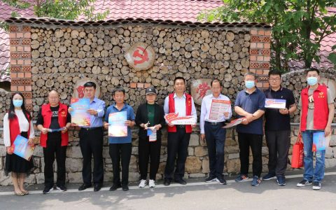 刘勇走访慰问一线职工 当好职工“娘家人”“贴心人”