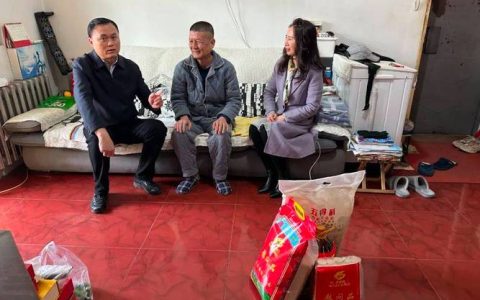 市总工会开展送温暖走访慰问活动