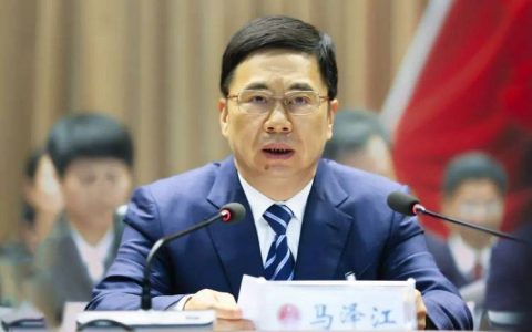 马泽江主持召开全市老干部经济社会发展情况通报会