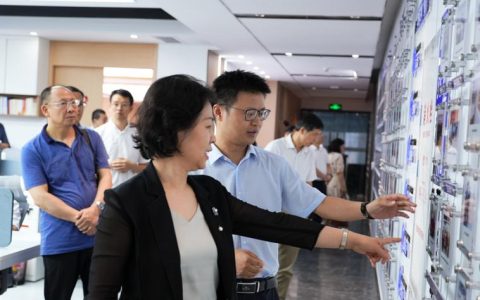 九三学社湖北省委专职副主委付文芳一行来校开展专题调研