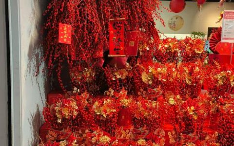 春节前订单量增三成 汉绣“新年礼”刚摆上就被抢购一空