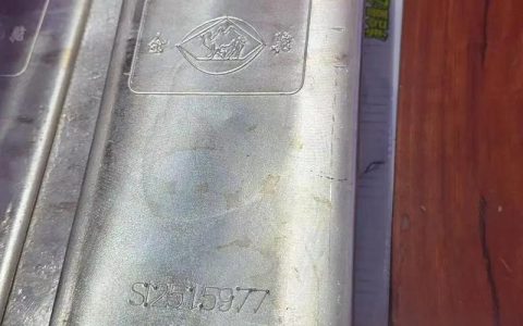 十堰男子网购椅子拆出15公斤银板，价值40余万元！警方查出真相