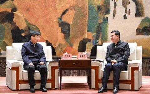 盛阅春熊征宇会见三峡集团董事长刘伟平总经理李富民