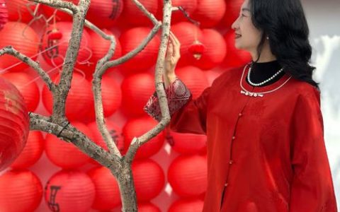 特别报道 | 新中式服饰走俏春节市场 把“年味儿”穿在身上