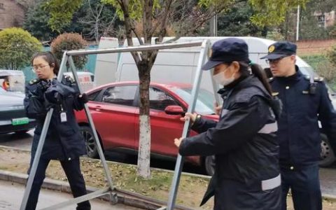 创新“破案式”执法 咸安城管精细管理护市容