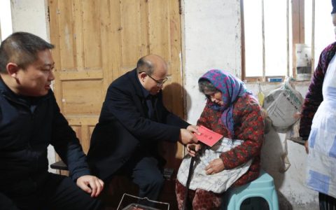 市领导带队赴基层开展春节走访慰问活动