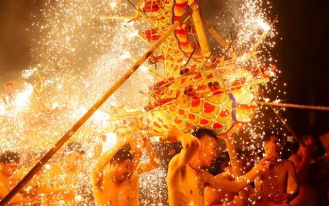 新春走基层 | 房县火龙 飞出大山