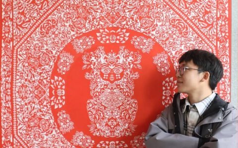 特别报道 | 剪纸艺人戴正英：指尖剪骏马 匠心迎马年