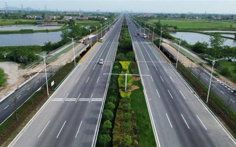 武鄂黄黄快速道路系统“纵一”华容段品质提升工程交工