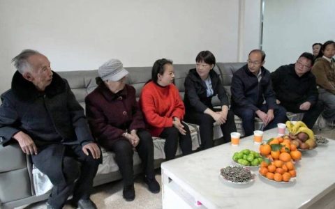 市领导开展春节慰问
