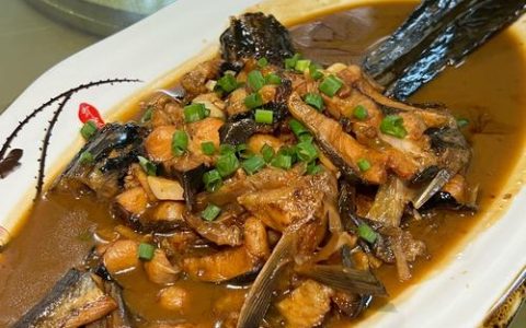 新春走基层 | 荆州鲜鱼“争分夺秒” 当日从湖塘游向全国餐桌