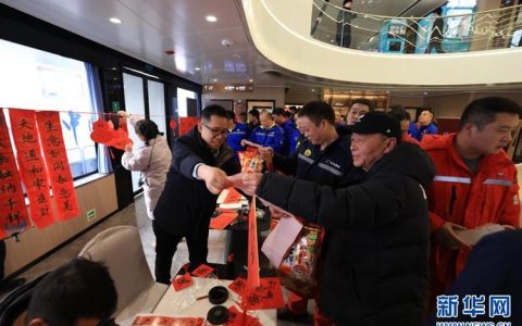 【新春走基层】荆州：科技送暖 让返乡船员舒心过年