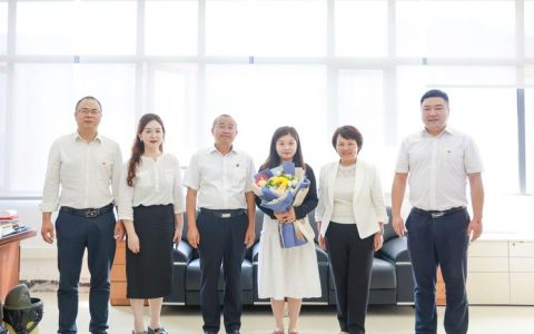 大年初一武汉大学领导看望慰问一线教职工（组图）