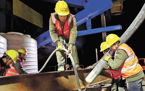 春节不停工 | 重大增长点生产忙 撑起工业“硬脊梁”