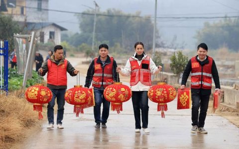 新春走基层 | 万家团圆时，他们用坚守温暖新春