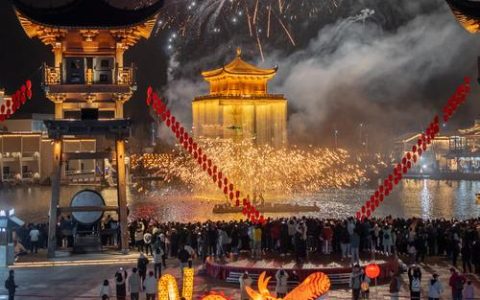 新春走基层 | 烟火升腾处 文旅绘新篇 ——春节假期十堰文旅商贸消费“马力十足”