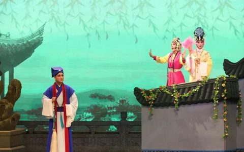 荆州花鼓戏经典名剧《站花墙》在曹禺戏楼精彩上演