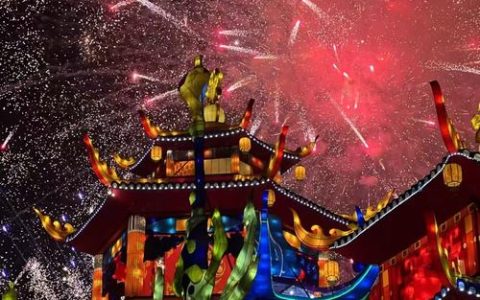 璀璨华灯映侨乡 除夕盛景醉天门 ———2026 年新春灯会启幕侧记