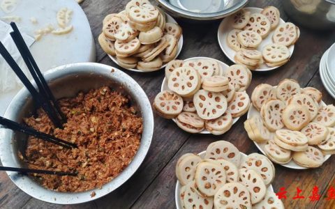 嘉鱼县新街镇：“藕遇良缘”牵红线 交友联谊暖人心  ​