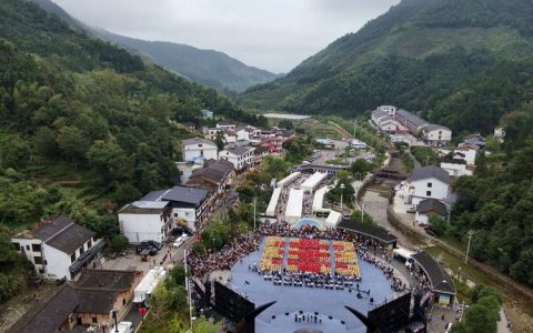 通城内冲瑶族村1463名村民——共享29.26万元新春红利