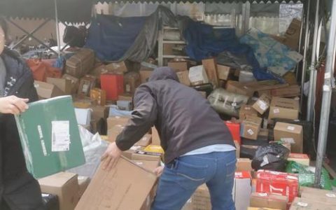 城南社区：破解快递存放难题 办好民生“小事”