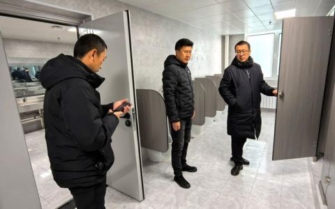 湖北大学领导调研学生公寓建设项目