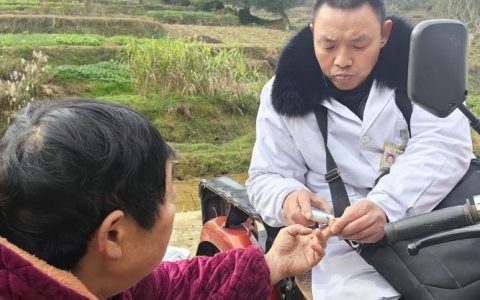 新春走基层 | 一名村医的33载坚守