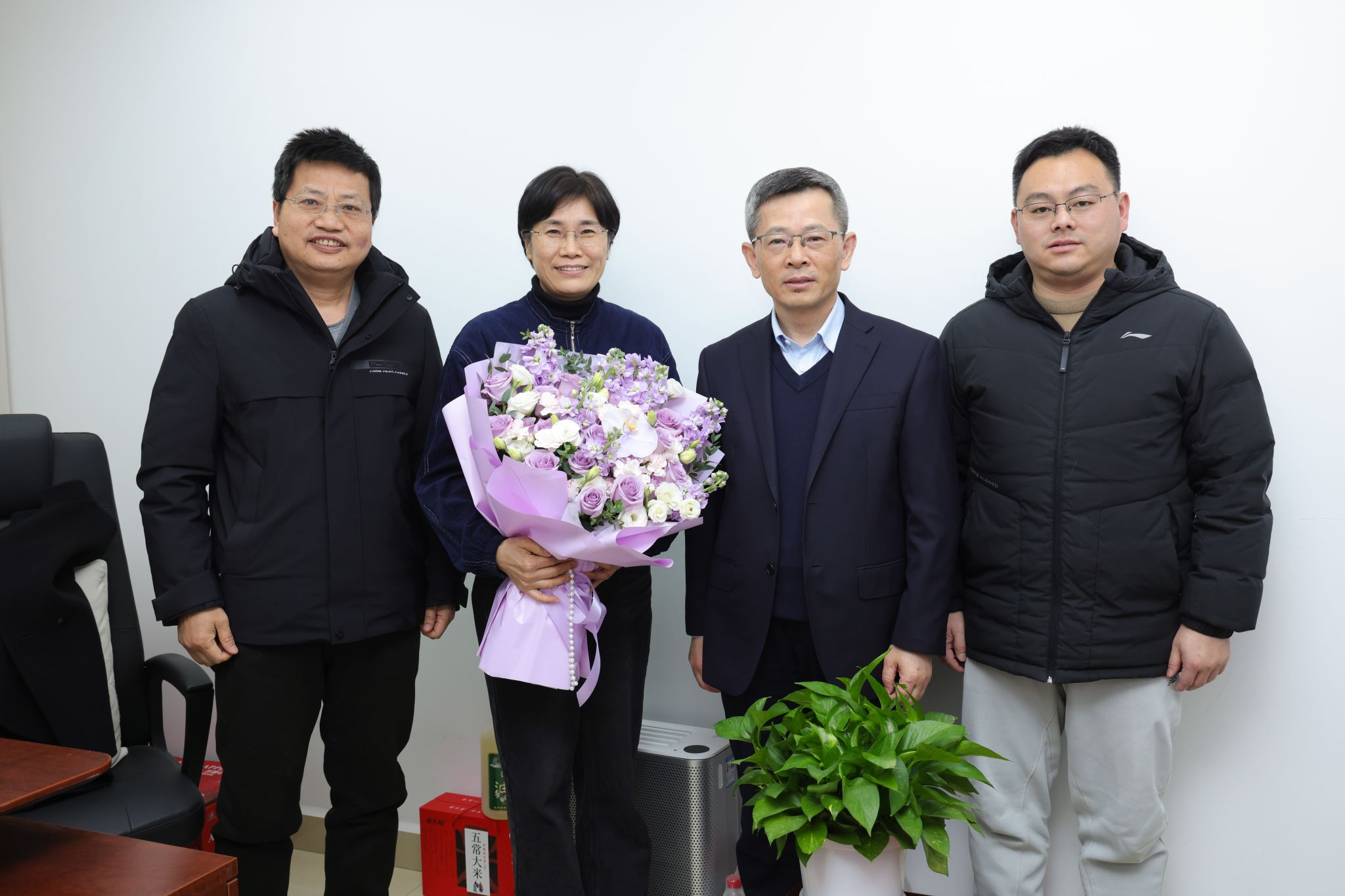 马跃新程送祝福 新春慰问暖人心