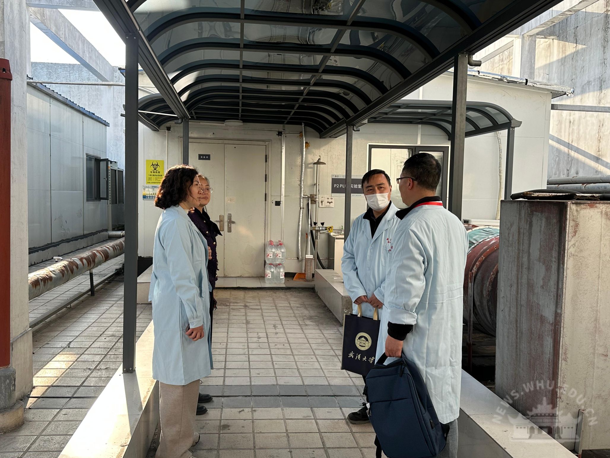 武汉大学领导带队开展春季学期实验室安全检查