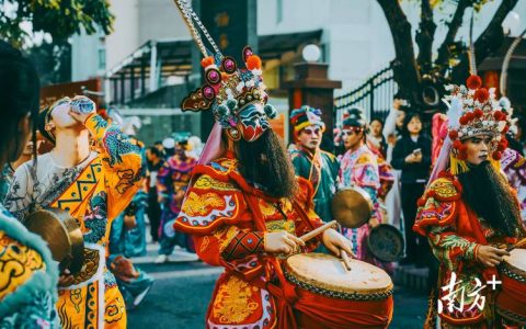 民俗巡游闹新春