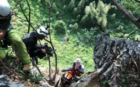 大山里的生命巡诊路