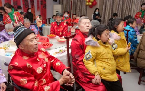 福利院年味暖心又暖胃